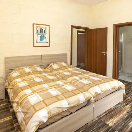 Holiday home 5 Bedroom Holiday With Private Pool Xewkija