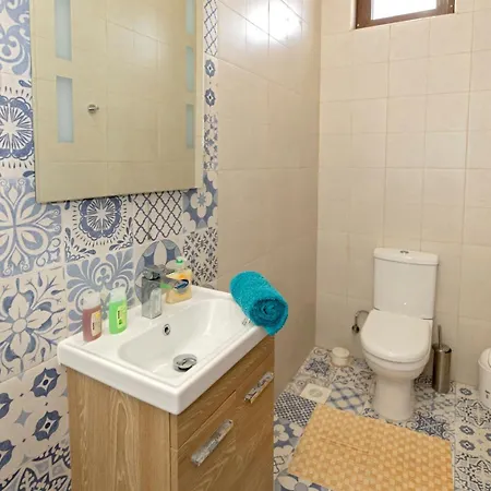 5 Bedroom Holiday With Private Pool Casa de Férias